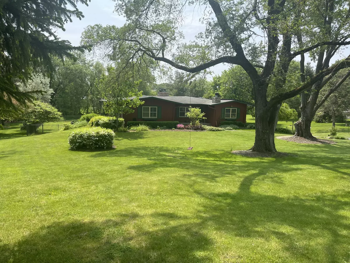 Linn, WI 53147,N1630 Willowbrook Rd