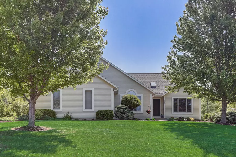 115 Red Fox Dr, Johnson Creek, WI 53038