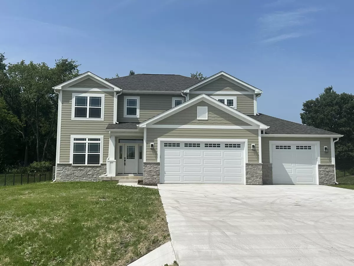 Twin Lakes, WI 53181,905 Fairway Dr