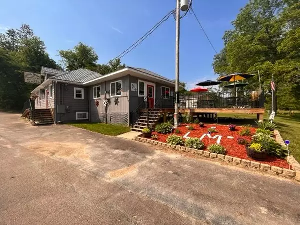 Crooked Creek, MN 55921,5349 COUNTY 249 -