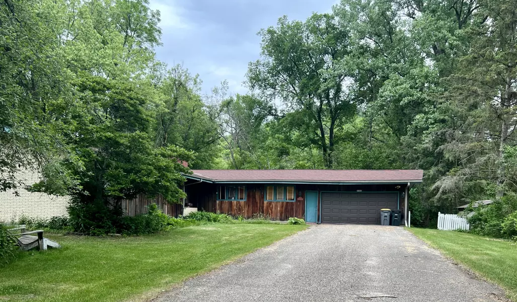 W5848 Coulee Springs Ln, Shelby, WI 54601