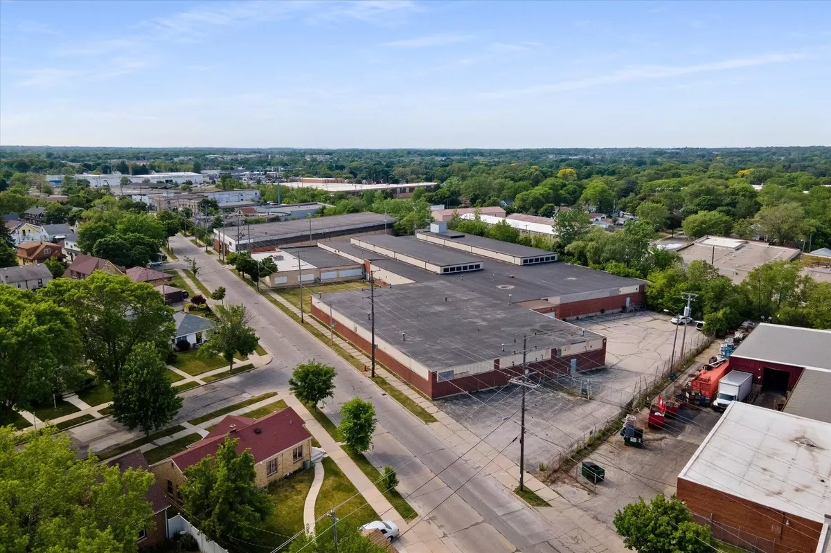 Milwaukee, WI 53209,2300 W Cornell St