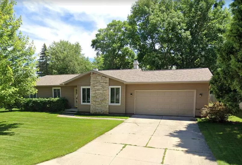 508 N Camellia Ln, Appleton, WI 54915