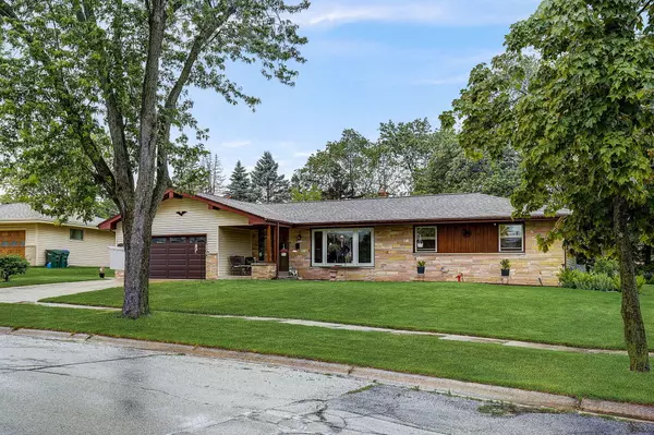 Greendale, WI 53129,5145 Maplewood Dr