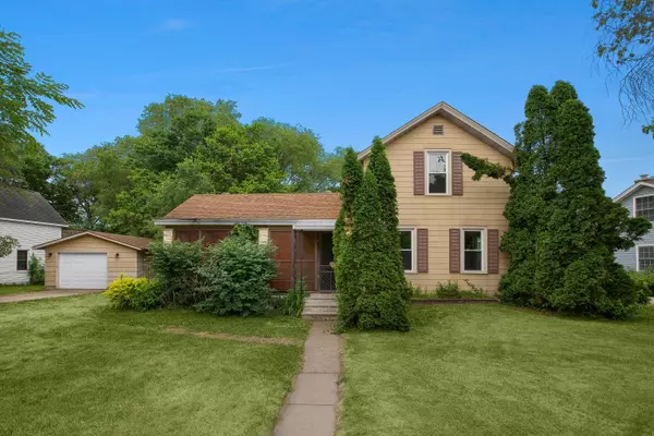 518 Oak Ave S, Onalaska, WI 54650