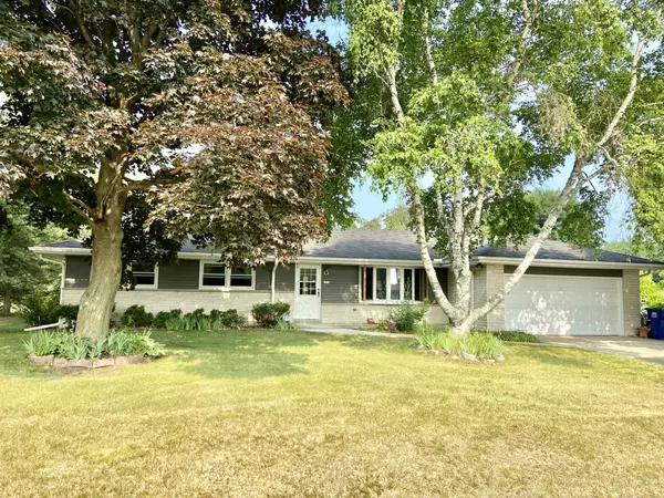 6559 N Sandy Acre Rd, Trenton, WI 53090