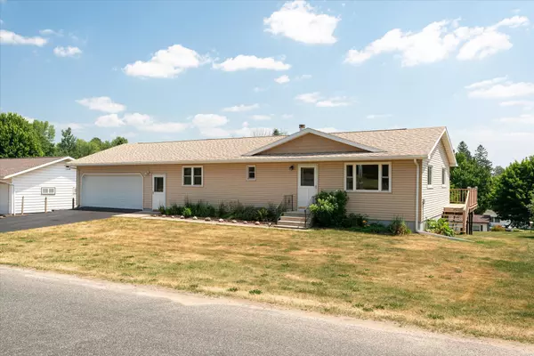 113 Grove St, Westby, WI 54667