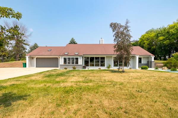 7400 Druid Lake Rd, Erin, WI 53027