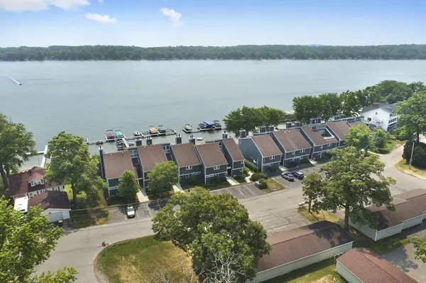 Twin Lakes, WI 53181,514 Bay View Ave Unit 20