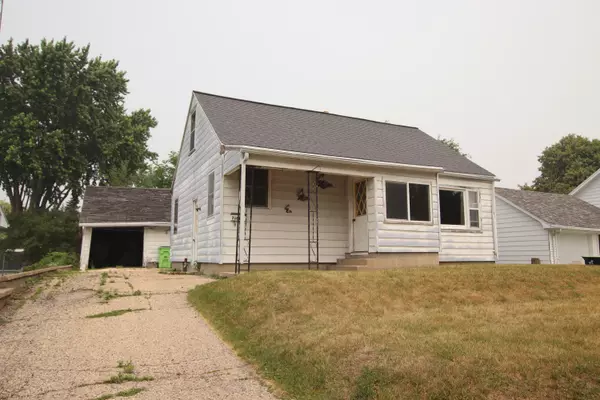 708 W Jefferson St, Waupun, WI 53963