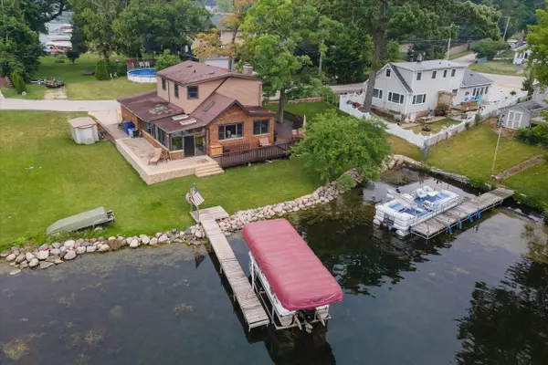 Muskego, WI 53150,S68W18053 Island Dr