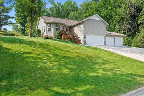 Francis Creek, WI 54214,1006 Starlight Dr