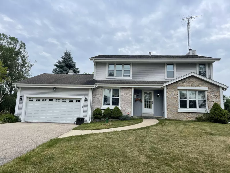 W3329 Maclean Rd, Geneva, WI 53121