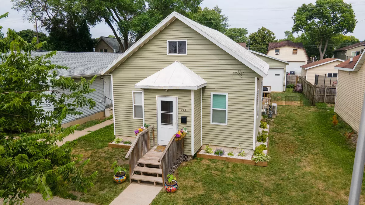 La Crosse, WI 54601,913 6th St S