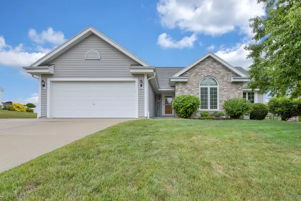 Oak Creek, WI 53154,2300 E Cody Ct