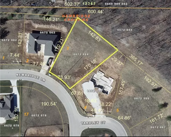 Summit, WI 53066,1626 Newbridge Ln Unit Lt3