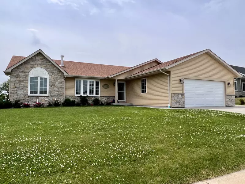 919 Duke St, Brownsville, WI 53006