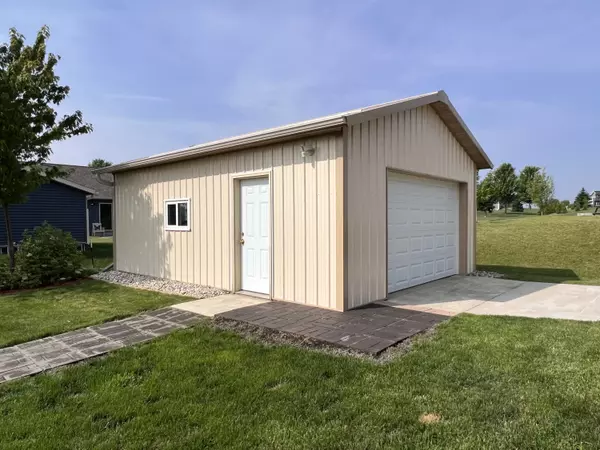 Brownsville, WI 53006,919 Duke St