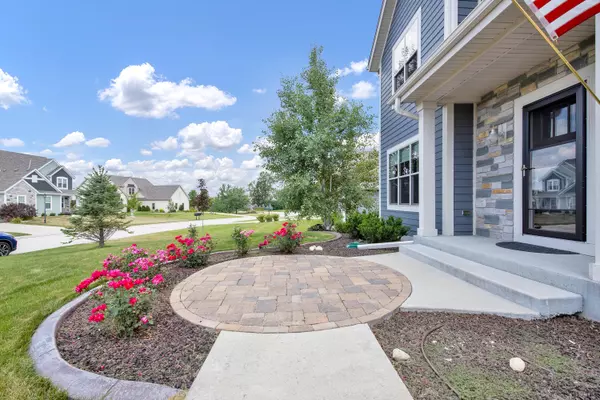 Pewaukee, WI 53188,W239N2362 Hawks Meadow Ct