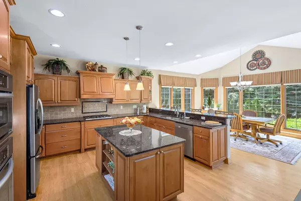 Mequon, WI 53097,11210 N Westwood Cir