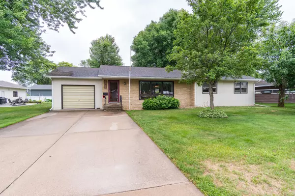 401 WINONA St, Campbell, WI 54603