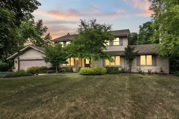 5087 Horizon Ct, West Bend, WI 53095