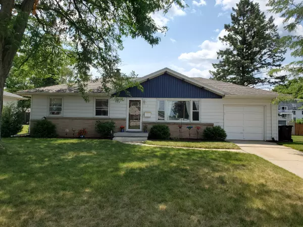529 McKinley Ave, Hartford, WI 53027