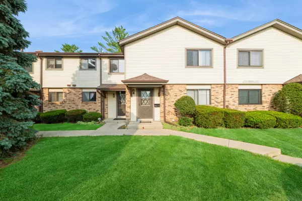 Mount Pleasant, WI 53406,5728 Cambridge Cir Unit 4