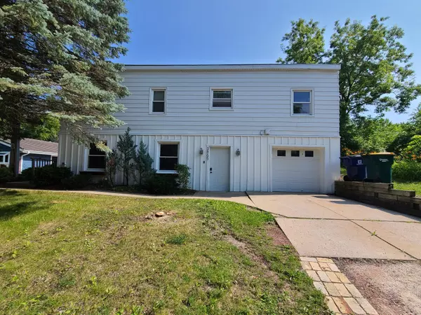 3865 E American Ave, Oak Creek, WI 53154