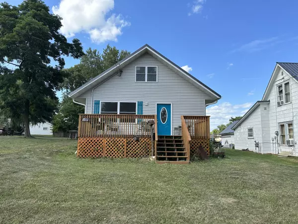 102 W Park St, Westby, WI 54667