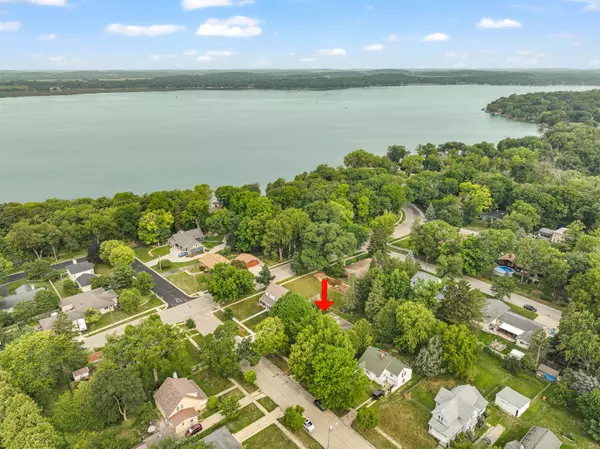 Lake Mills, WI 53551,161 W Lake Park Pl