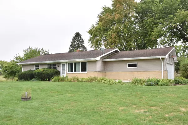 N79W26027 Plainview Rd, Lisbon, WI 53089