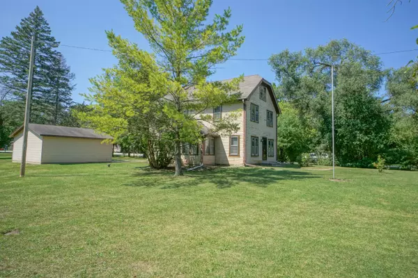 2025 S 124th St, New Berlin, WI 53151