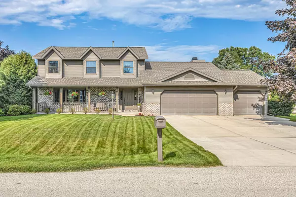 4480 Hunters Glen Dr, Sheboygan, WI 53083