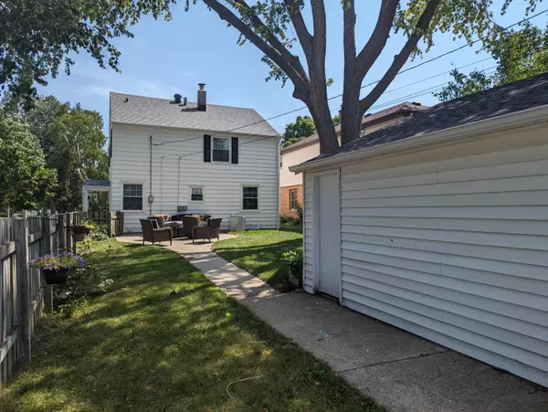 Milwaukee, WI 53222,3779 N 85th St