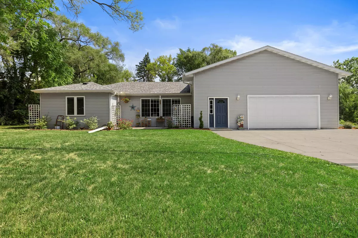 Muskego, WI 53150,W195S7366 Racine Ave