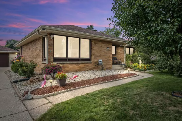 5575 S 34th St, Milwaukee, WI 53221