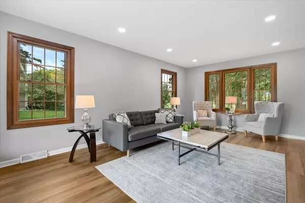 Mequon, WI 53092,3800 W Marseilles Dr