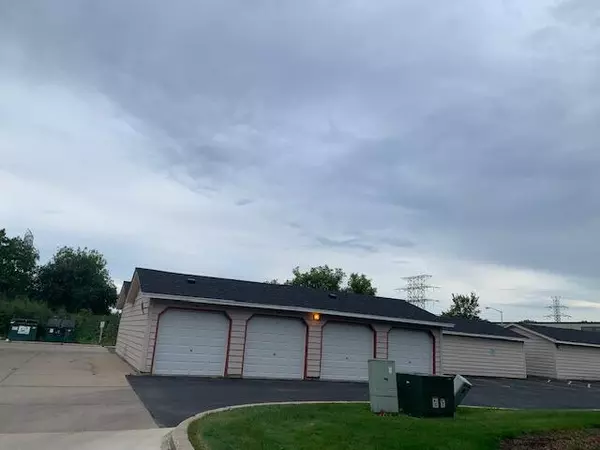 West Allis, WI 53214,1672 S 115th Ct Unit 6