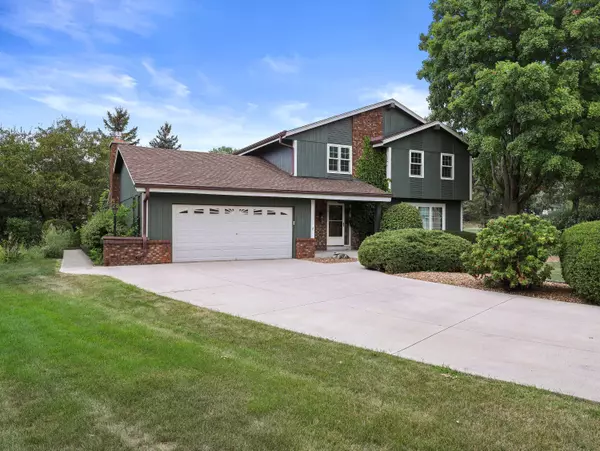 1105 Greenridge Ter, Brookfield, WI 53045