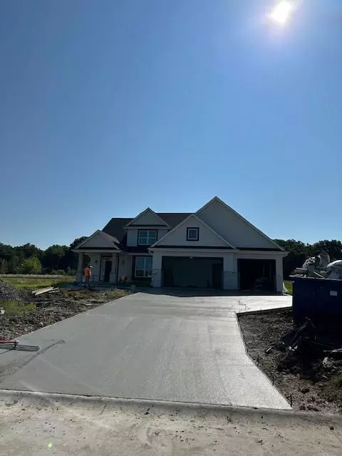 590 Wickland Way, Richfield, WI 53017