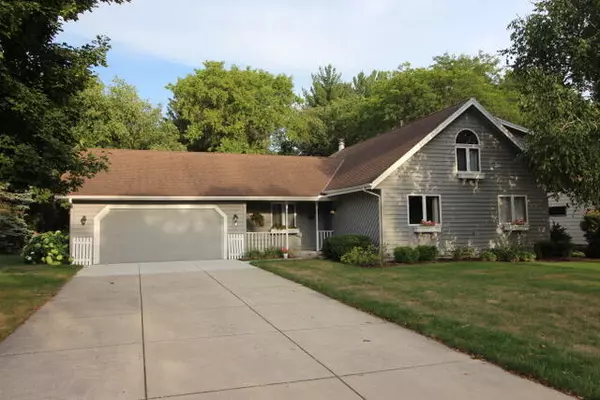 W236N6188 Pine Ter, Sussex, WI 53089