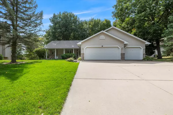 1019 Olympic Dr, Slinger, WI 53086