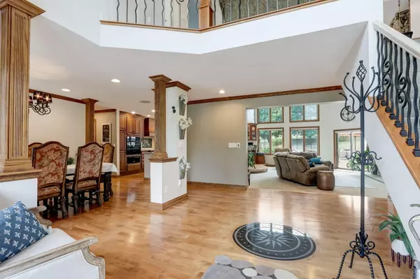 Pewaukee, WI 53072,N33W23913 High Ridge Ct