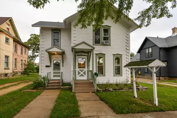 115 S Third St Unit 115 1/2, Delavan, WI 53115