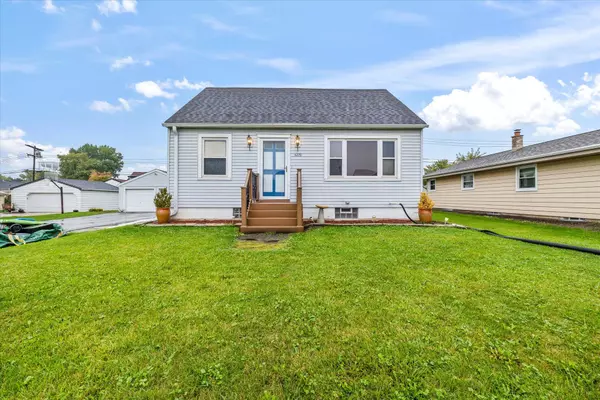 Greenfield, WI 53228,4270 S 91St Pl