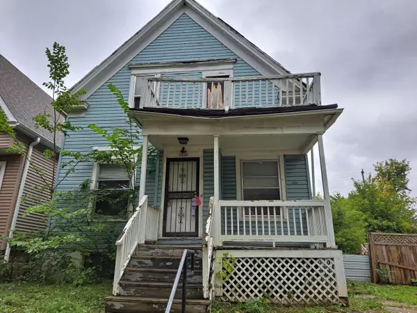 2822 N 28th St, Milwaukee, WI 53210