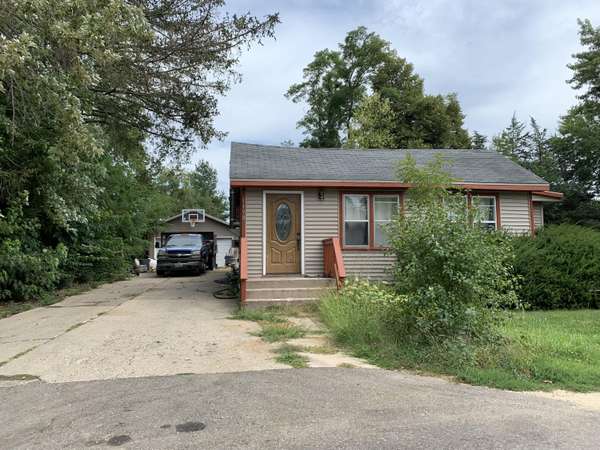 N1198 Laurel Dr, Bloomfield, WI 53128