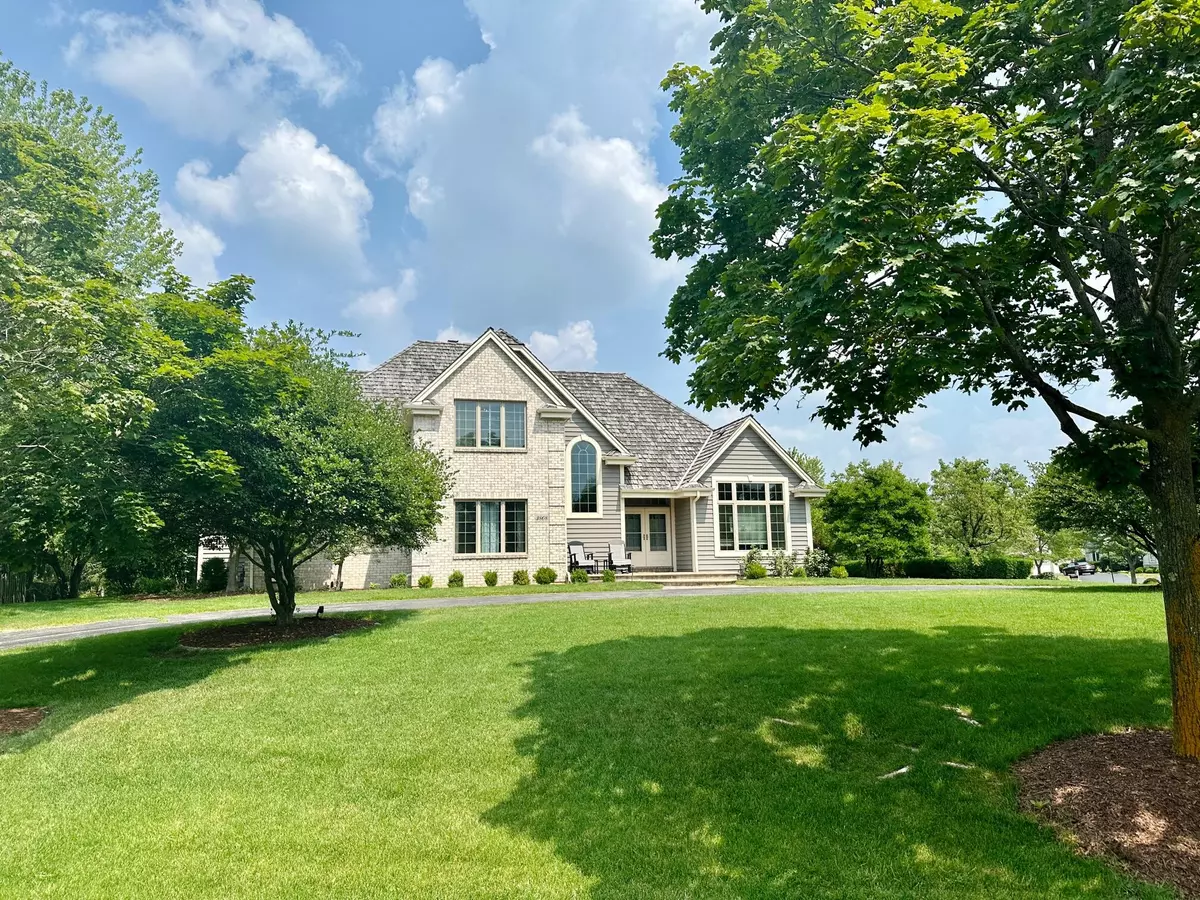 Mequon, WI 53092,3808 W Stonefield Rd