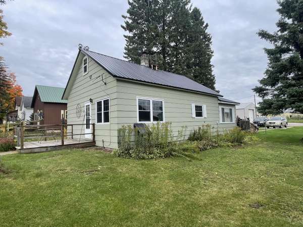 608 5th St,  Goodman,  WI 54125